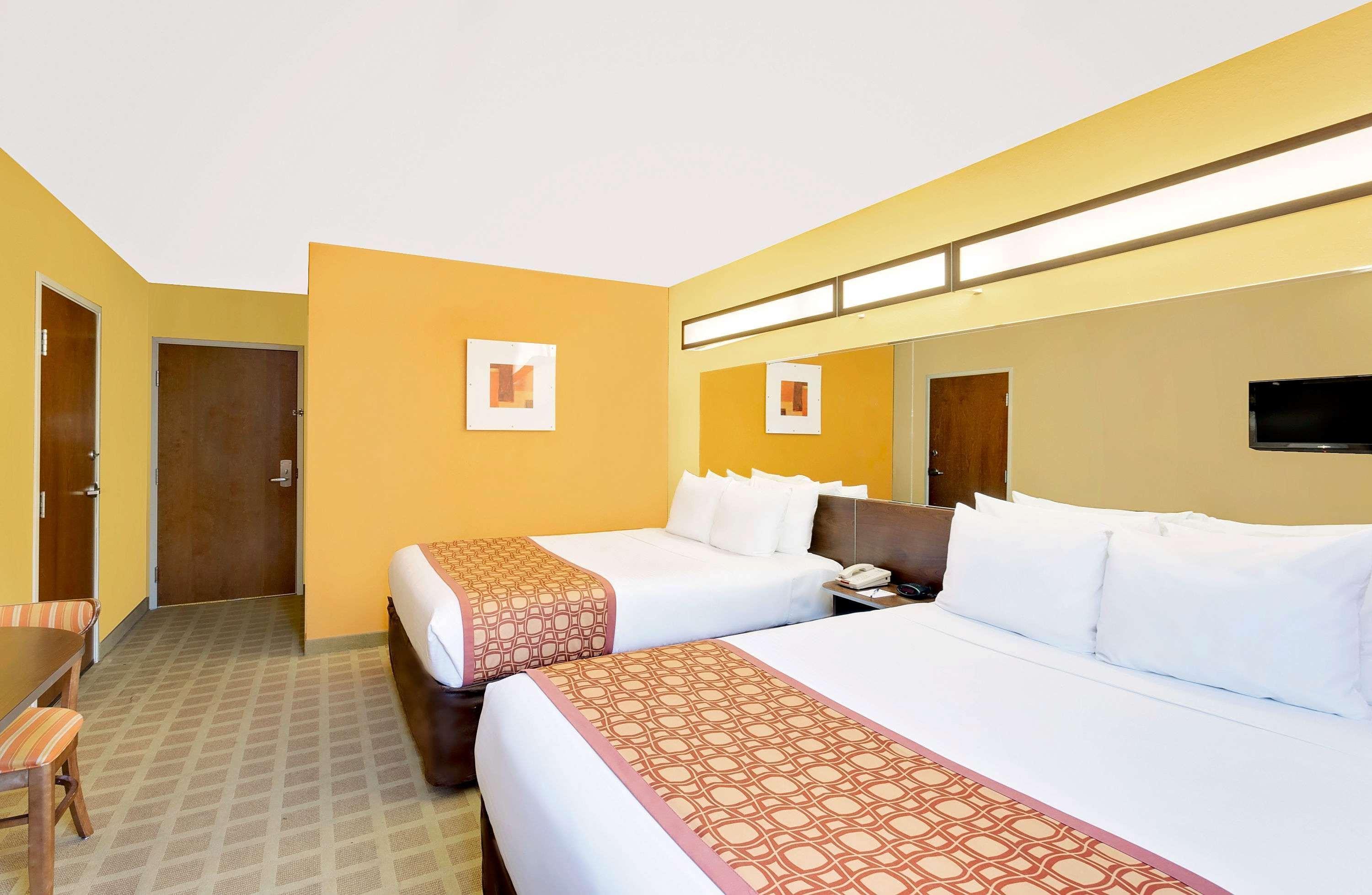 Microtel Inn & Suites By Wyndham Princeton Ngoại thất bức ảnh